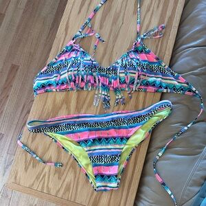 🌴 Vibrant Fringe String Bikini – Tribal Aztec Print (Preowned)